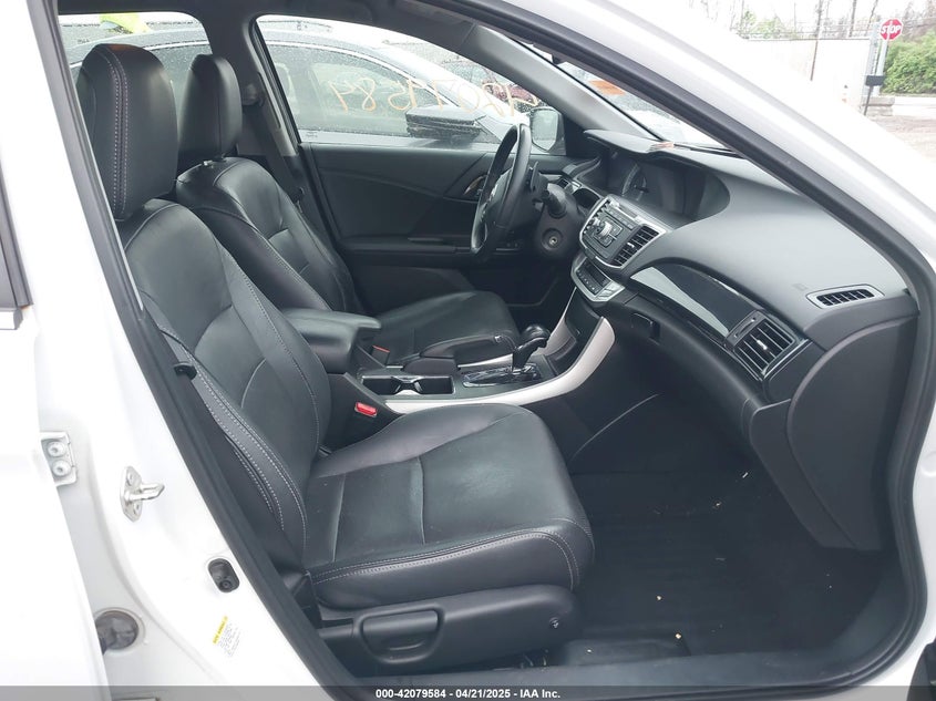 2015 HONDA ACCORD VIN: 1HGCR2F50FA050189