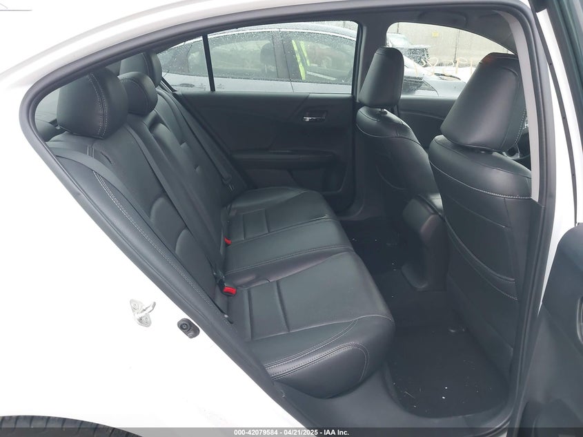2015 HONDA ACCORD VIN: 1HGCR2F50FA050189