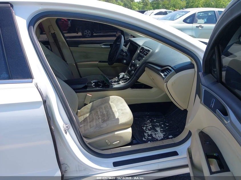 2016 FORD FUSION VIN: 3FA6P0H79GR310901