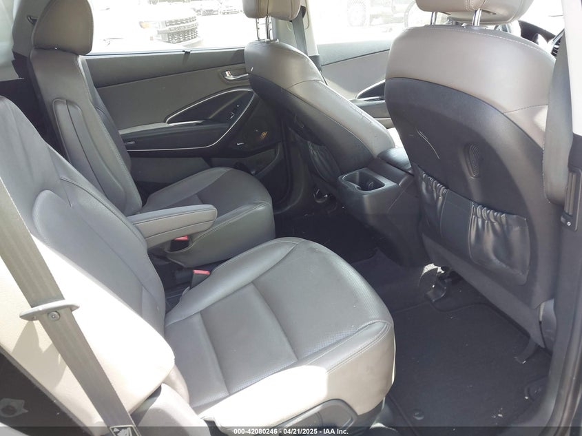2017 HYUNDAI SANTA FE VIN: KM8SR4HF3HU186163