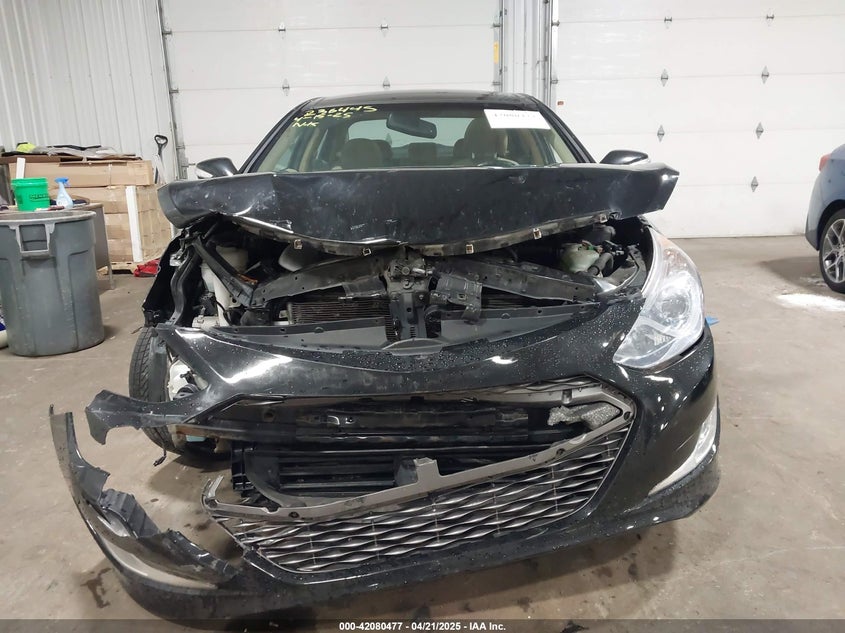 2015 HYUNDAI SONATA VIN: KMHEC4A46FA120728