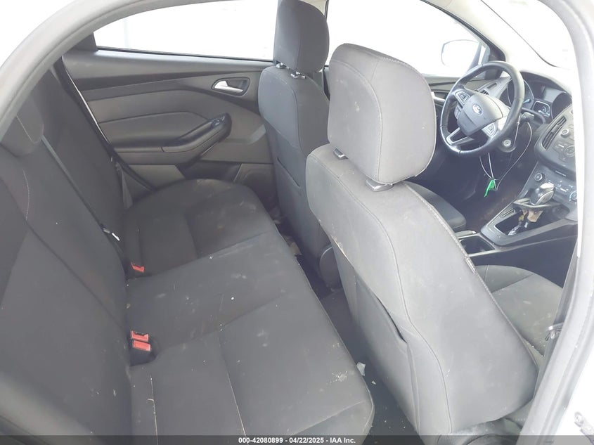 2016 FORD FOCUS VIN: 1FADP3F28GL350336