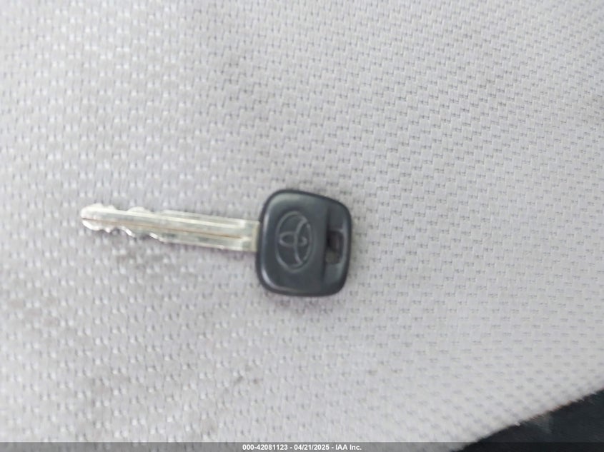 2013 TOYOTA YARIS VIN: JTDJTUD33DD550136