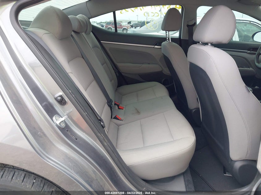 2018 HYUNDAI ELANTRA VIN: 5NPD84LF2JH386054