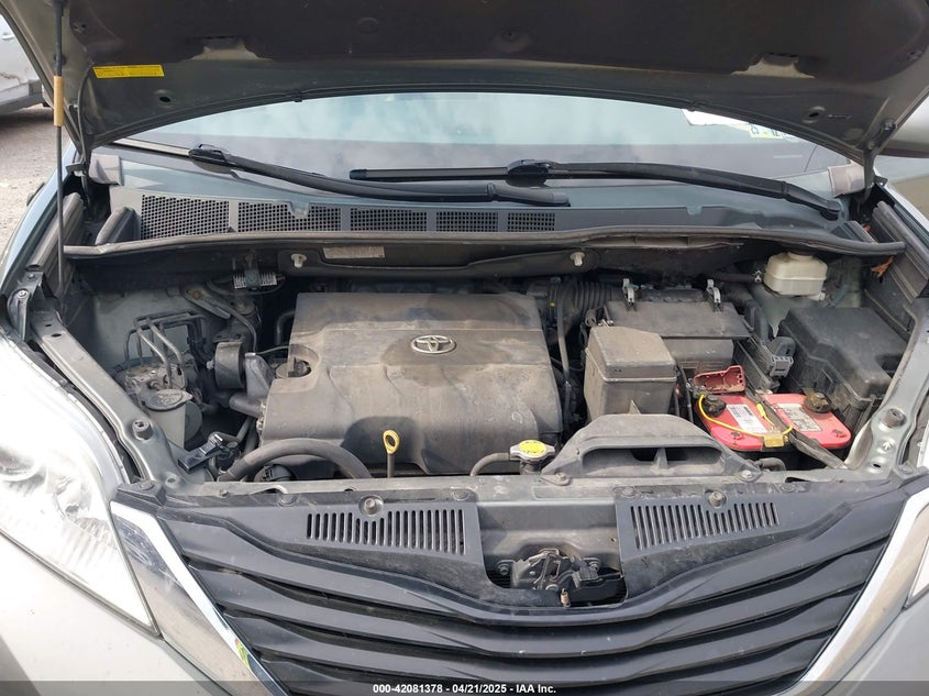 2014 TOYOTA SIENNA VIN: 5TDKK3DC8ES432364