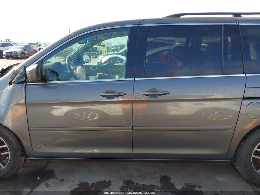 2007 Honda Odyssey Touring VIN: 5FNRL38857B100052 Lot: 42081387