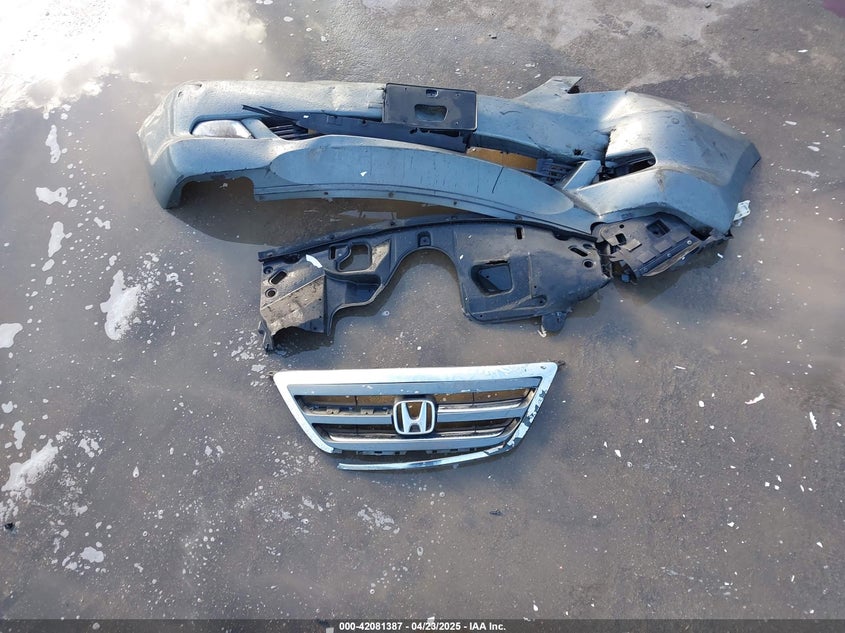 2007 Honda Odyssey Touring VIN: 5FNRL38857B100052 Lot: 42081387