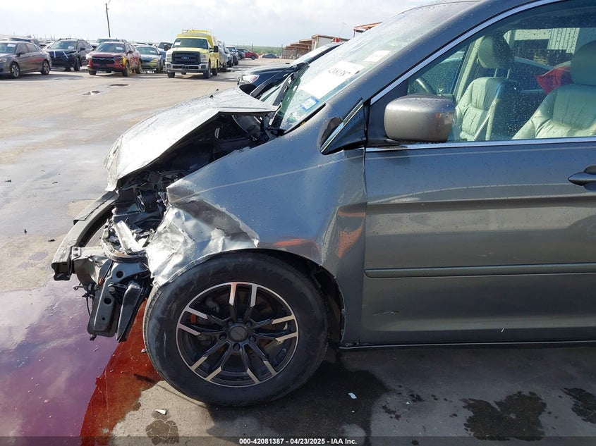 2007 Honda Odyssey Touring VIN: 5FNRL38857B100052 Lot: 42081387