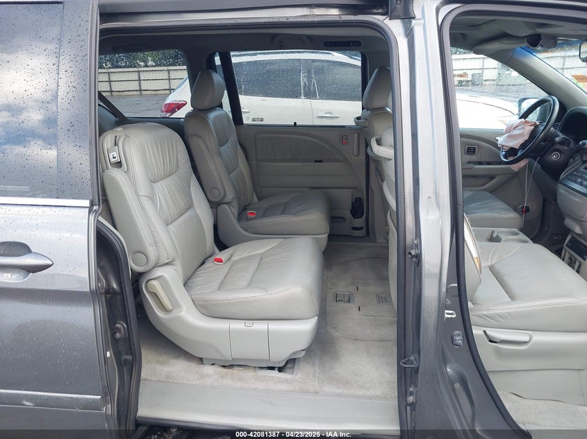 2007 Honda Odyssey Touring VIN: 5FNRL38857B100052 Lot: 42081387