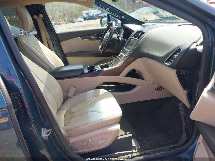 2016 LINCOLN MKX RESERVE - 2LMTJ8LP6GBL21633