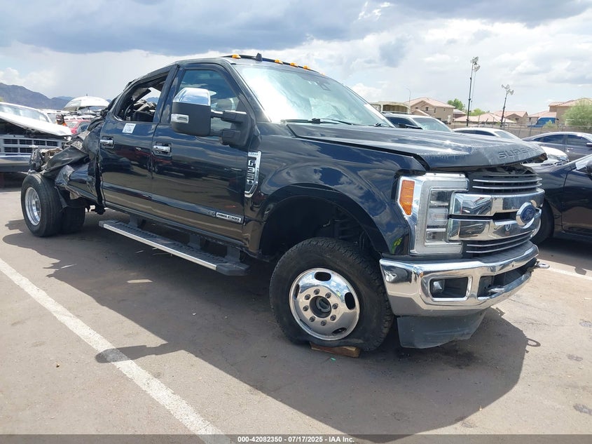 2019 FORD F-350 LARIAT