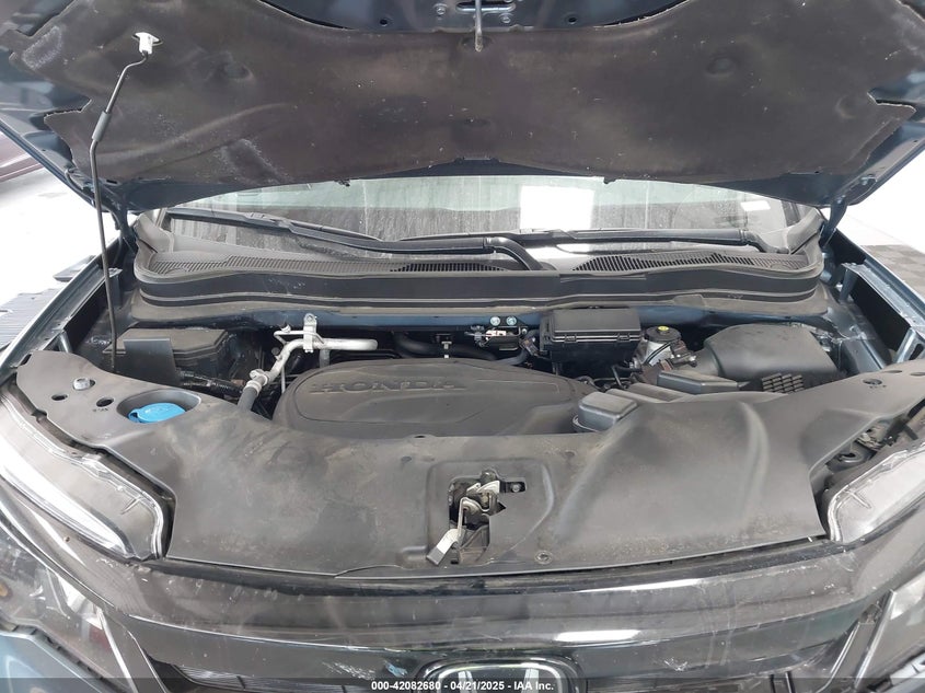 2021 HONDA PILOT VIN: 5FNYF5H27MB011413