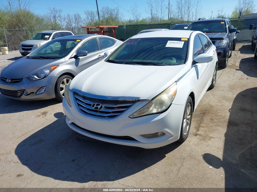 2013 HYUNDAI SONATA VIN: 5NPEB4AC1DH742870