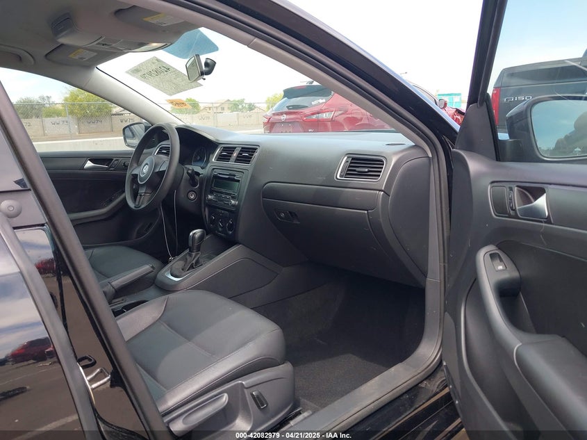 2014 VOLKSWAGEN JETTA VIN: 3VWD17AJ9EM417360