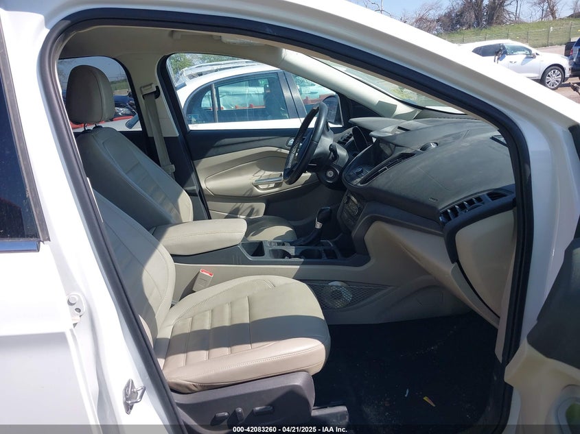 2017 FORD ESCAPE VIN: 1FMCU9GD8HUB05223