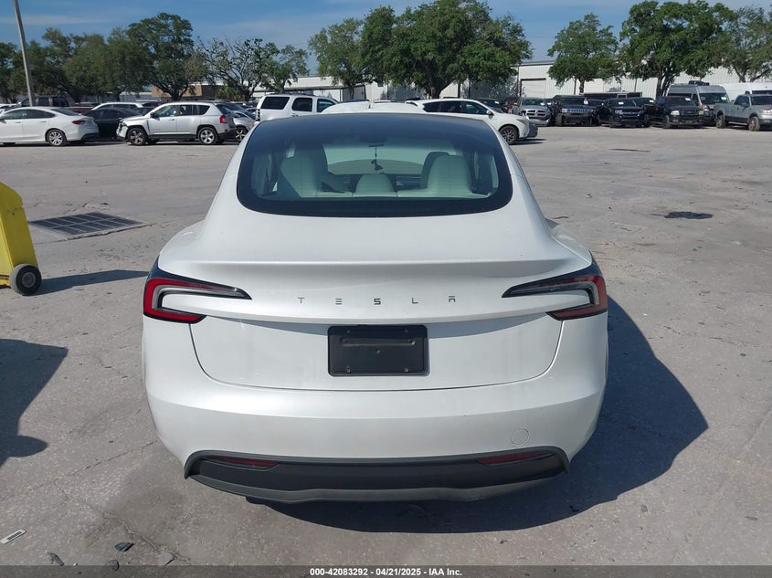 2024 Tesla Model 3 Long Range Dual Motor All-Wheel Drive/Rear-Wheel Drive VIN: 5YJ3E1EAXRF797586 Lot: 42083292