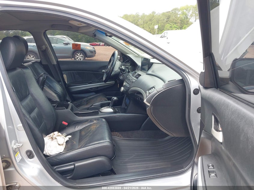 2009 HONDA ACCORD VIN: 1HGCP26889A106206