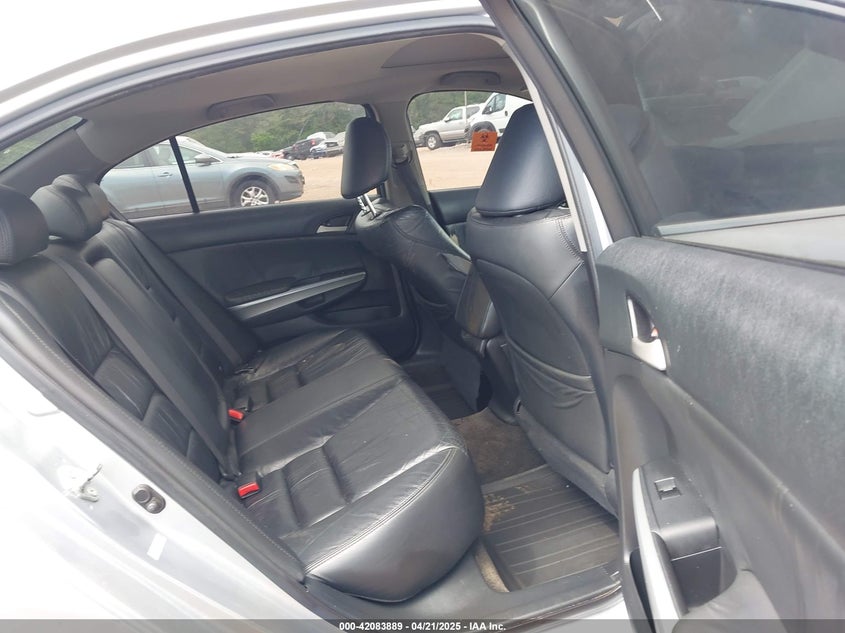 2009 HONDA ACCORD VIN: 1HGCP26889A106206