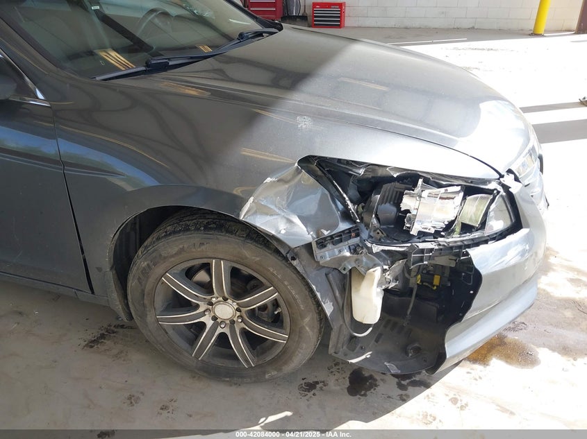2011 HONDA ACCORD VIN: 1HGCP2E36BA132878