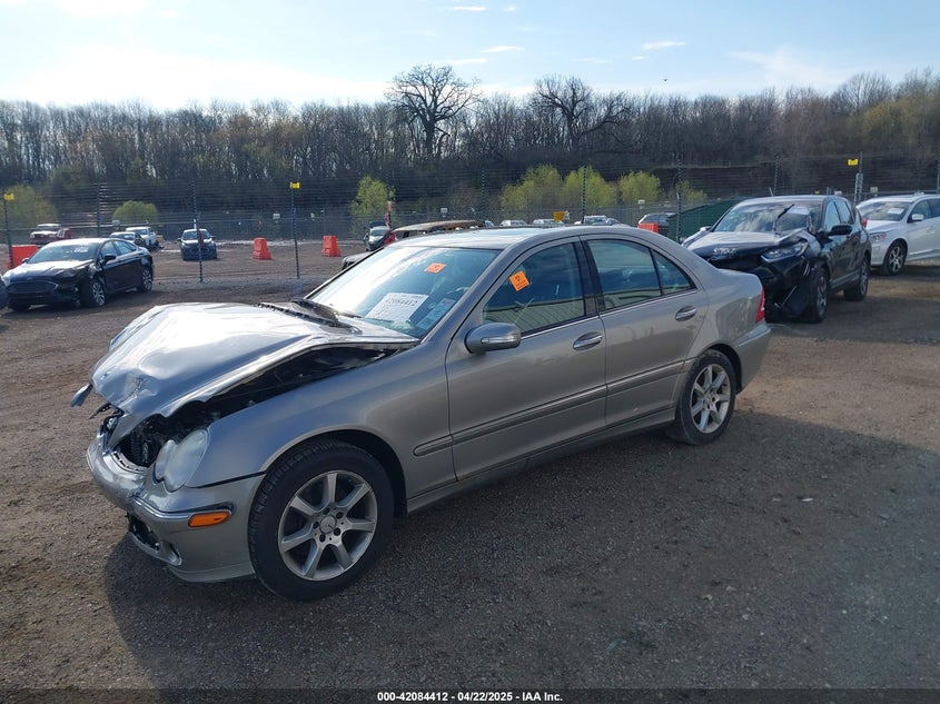 2007 MERCEDES-BENZ C VIN: WDBRF87H97F851056