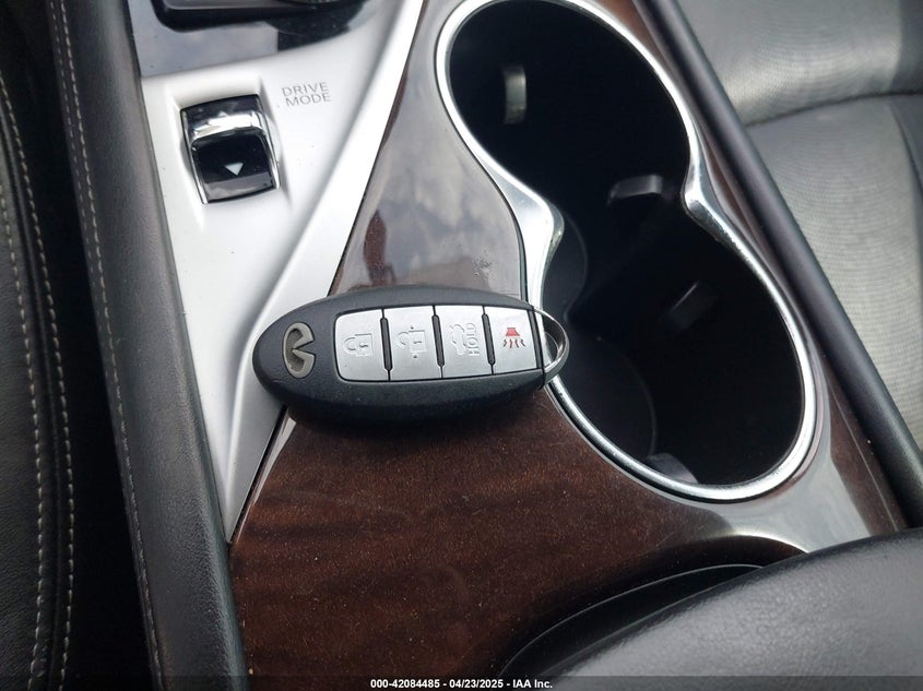 2014 INFINITI Q50 VIN: JN1BV7APXEM680281
