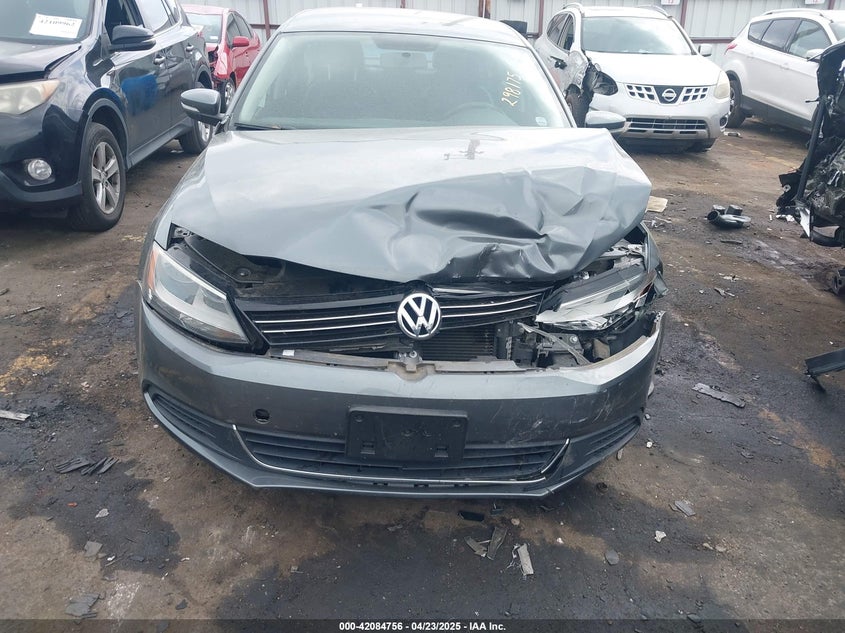 2014 VOLKSWAGEN JETTA 1.8T SE - 3VWD17AJ9EM298175