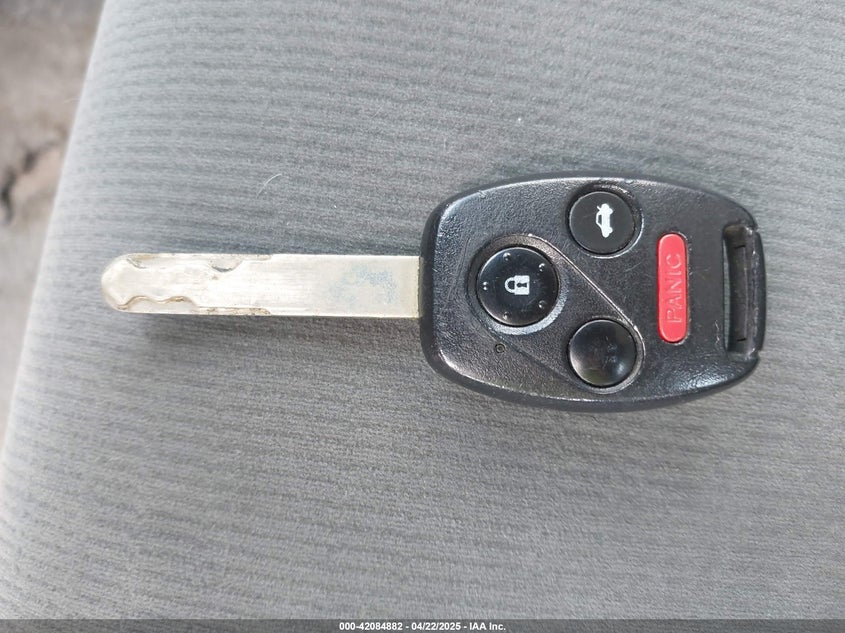 2006 HONDA ACCORD VIN: 1HGCM561X6A099042