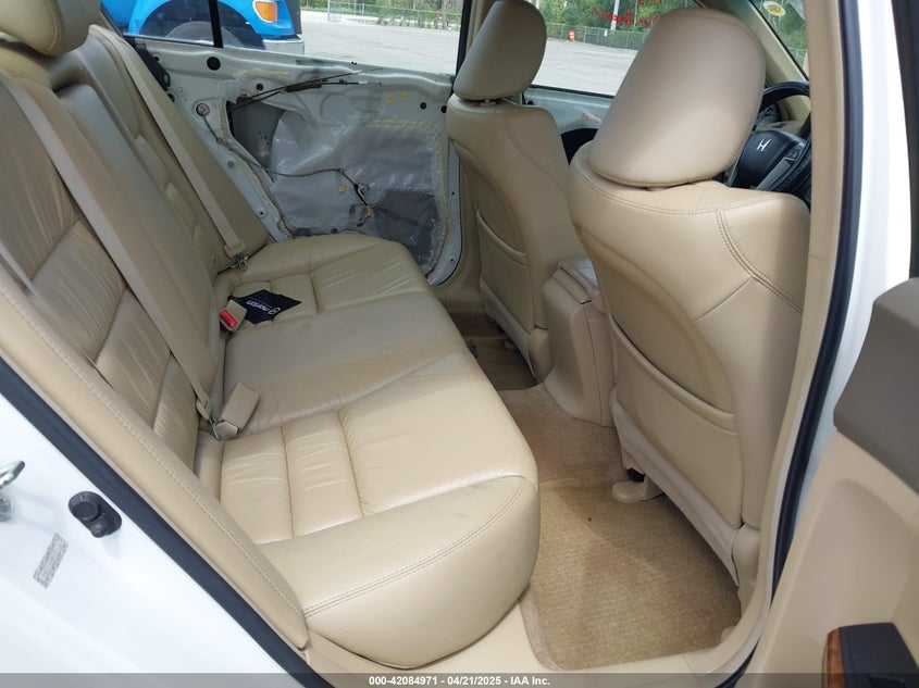 2009 HONDA ACCORD VIN: 1HGCP36809A025836