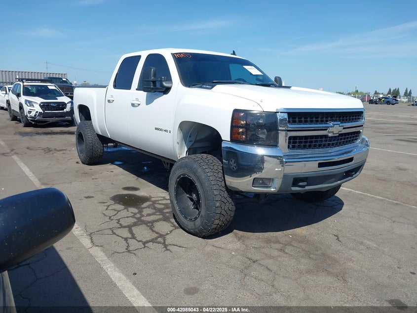 2008 CHEVROLET SILVERADO 2500HD VIN: 1GCHK23698F137536
