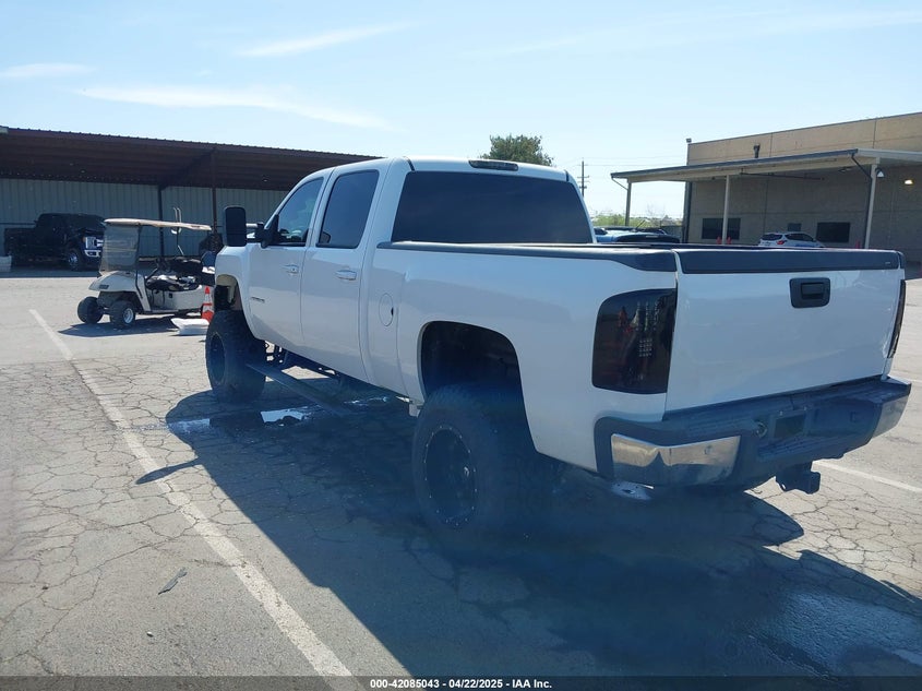 2008 CHEVROLET SILVERADO 2500HD VIN: 1GCHK23698F137536