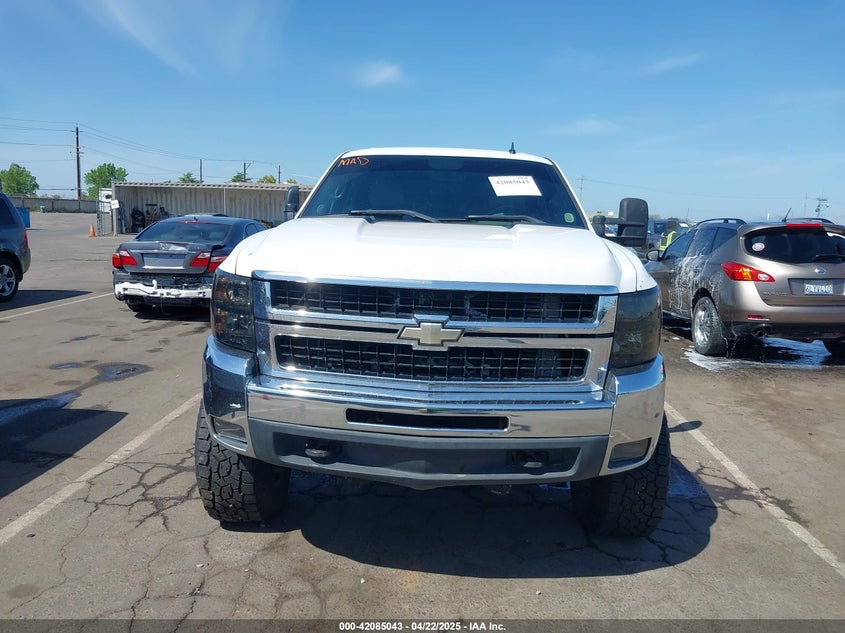 2008 CHEVROLET SILVERADO 2500HD VIN: 1GCHK23698F137536