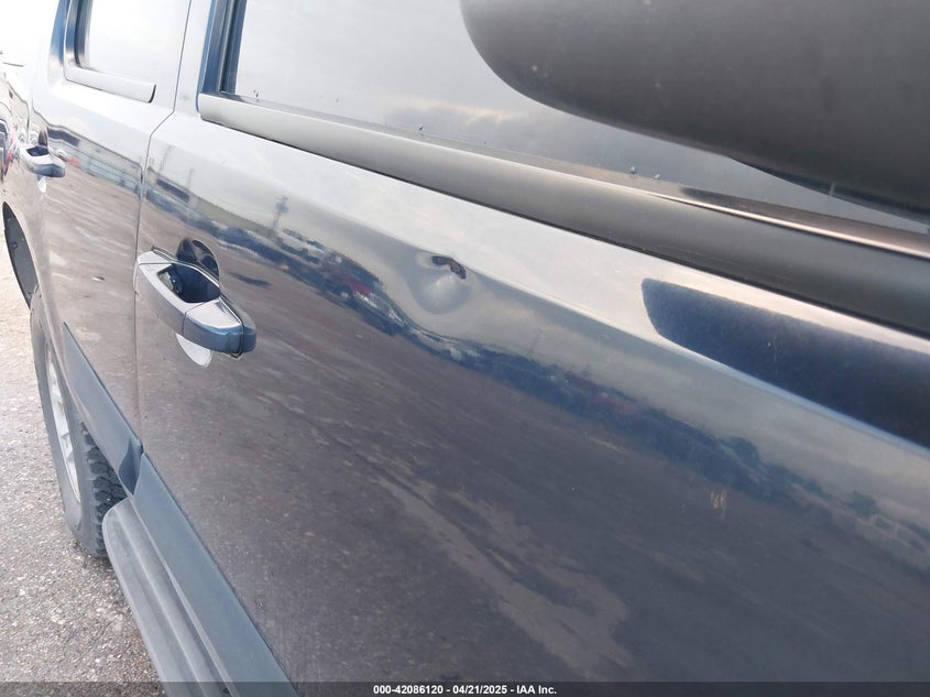 2007 GMC YUKON VIN: 1GKFC13C97R276846