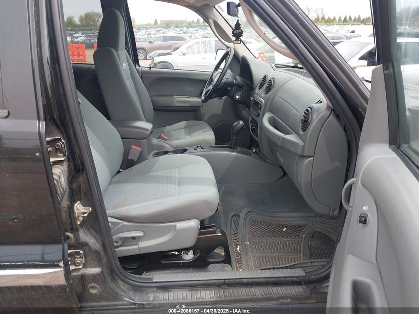 2006 JEEP LIBERTY VIN: 1J4GK48KX6W240758