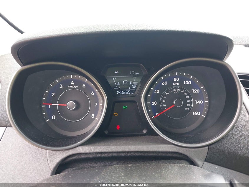 2014 HYUNDAI ELANTRA VIN: 5NPDH4AE9EH482327