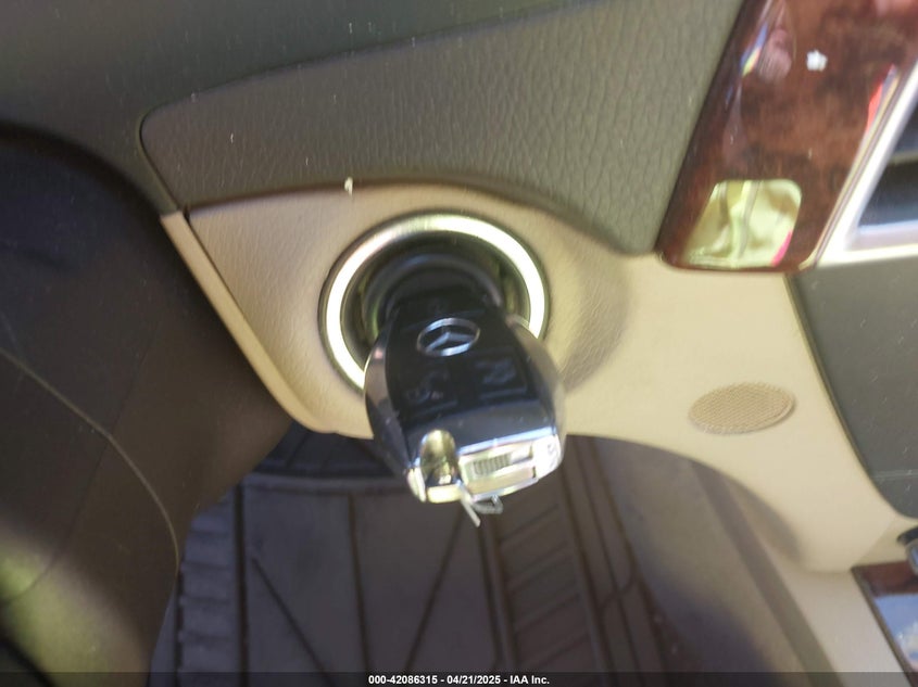 2012 MERCEDES-BENZ C 300 VIN: WDDGF8BB1CR205004