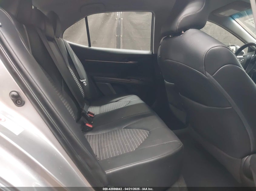 2018 TOYOTA CAMRY VIN: 4T1B11HK5JU017982