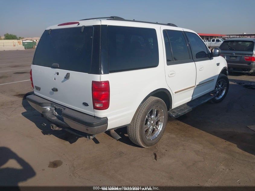 1FMRU15WX1LA79381 2001 FORD EXPEDITION photo no. 4