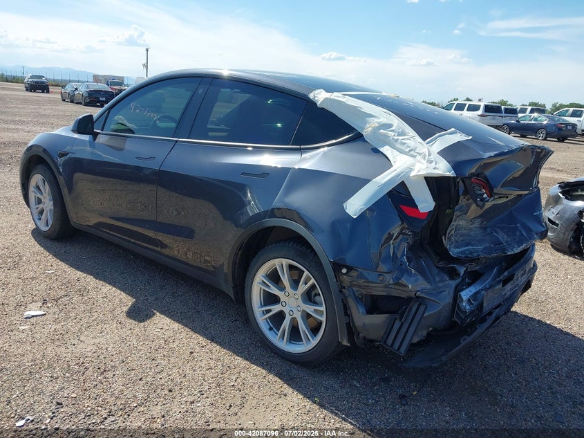Vin: 7saygdee7na008860, lot: 42578852, tesla model y long range dual motor all-wheel drive 20223