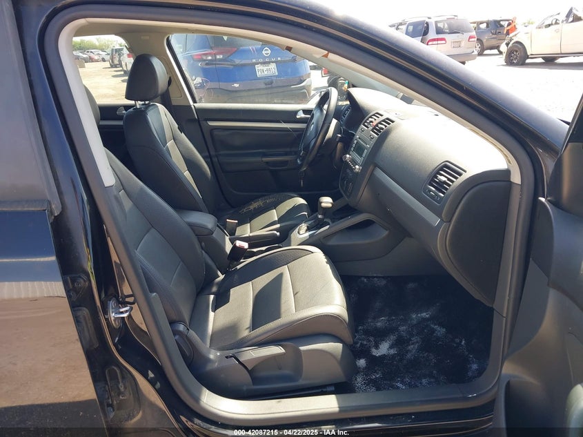2008 VOLKSWAGEN JETTA VIN: 3VWRJ71K08M175125