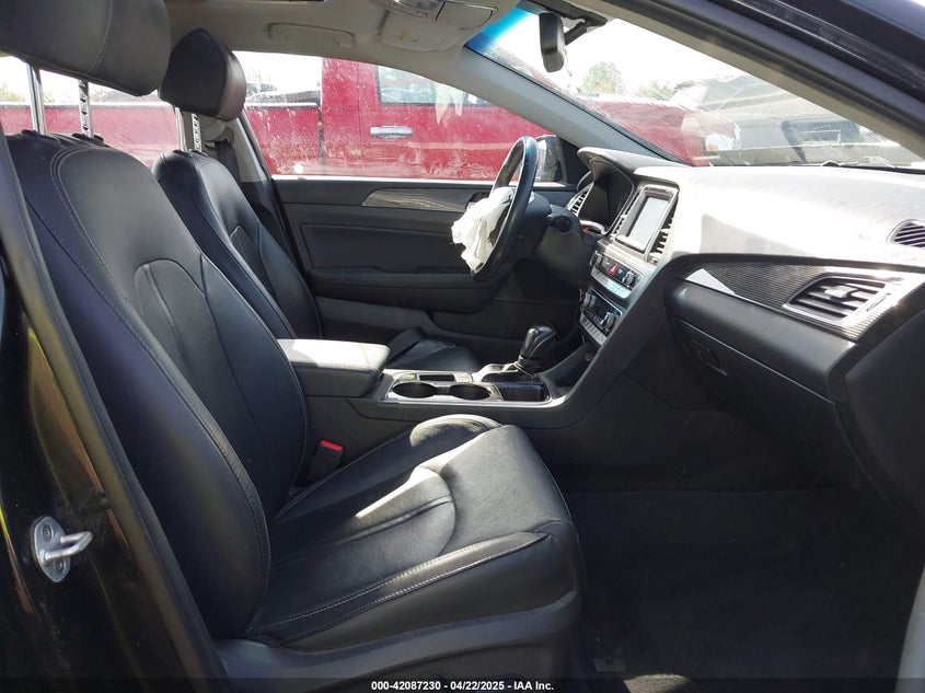 2018 HYUNDAI SONATA VIN: 5NPE34AF1JH643730