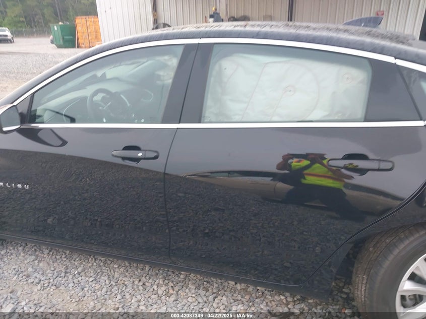 2025 CHEVROLET MALIBU VIN: 1G1ZD5ST1SF125162