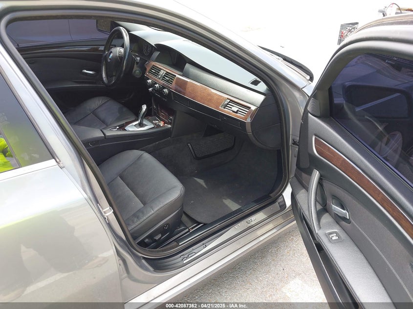 2010 BMW 528I VIN: WBANU5C52AC129062