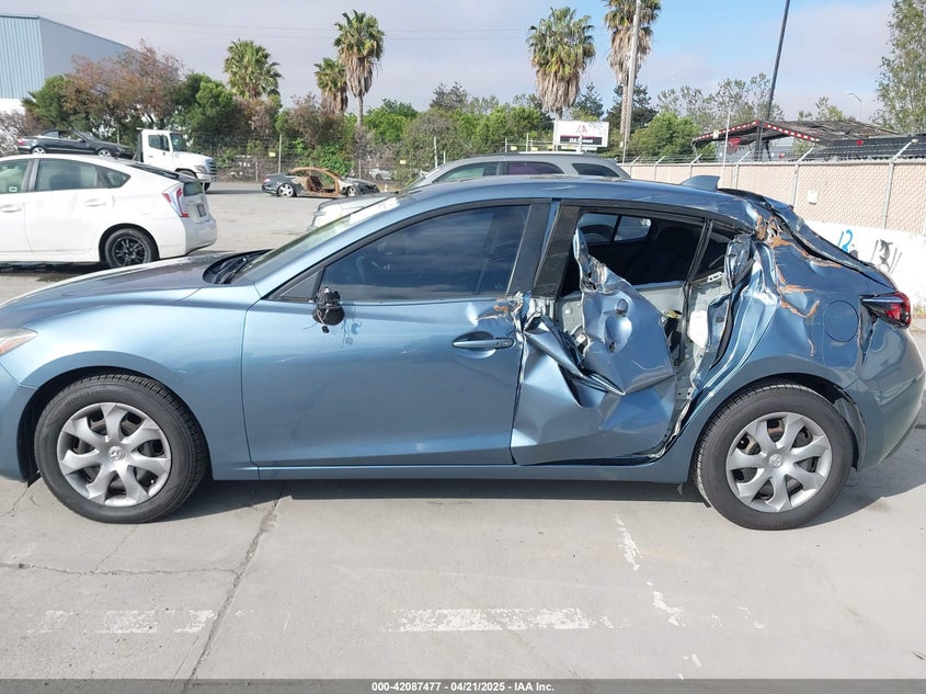 2014 MAZDA MAZDA3 VIN: JM1BM1M72E1201071