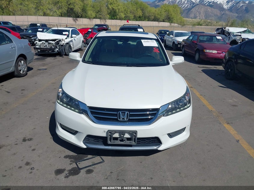 2015 HONDA ACCORD VIN: 1HGCR3F83FA000533