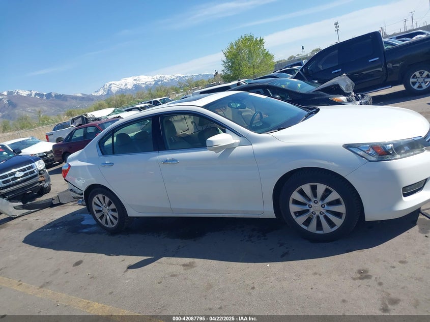 2015 HONDA ACCORD VIN: 1HGCR3F83FA000533