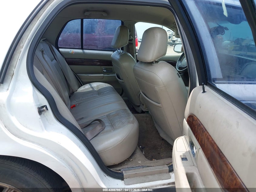 2009 MERCURY GRAND MARQUIS VIN: 2MEHM75V99X623036