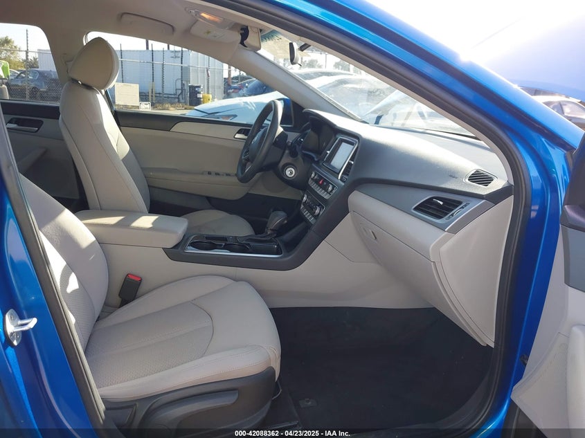 2019 HYUNDAI SONATA SE - 5NPE24AF4KH760853