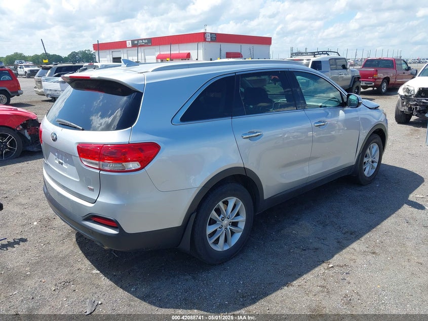 2017 KIA SORENTO VIN: 5XYPG4A37HG243532