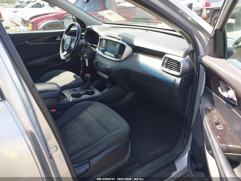 2017 KIA SORENTO VIN: 5XYPG4A37HG243532
