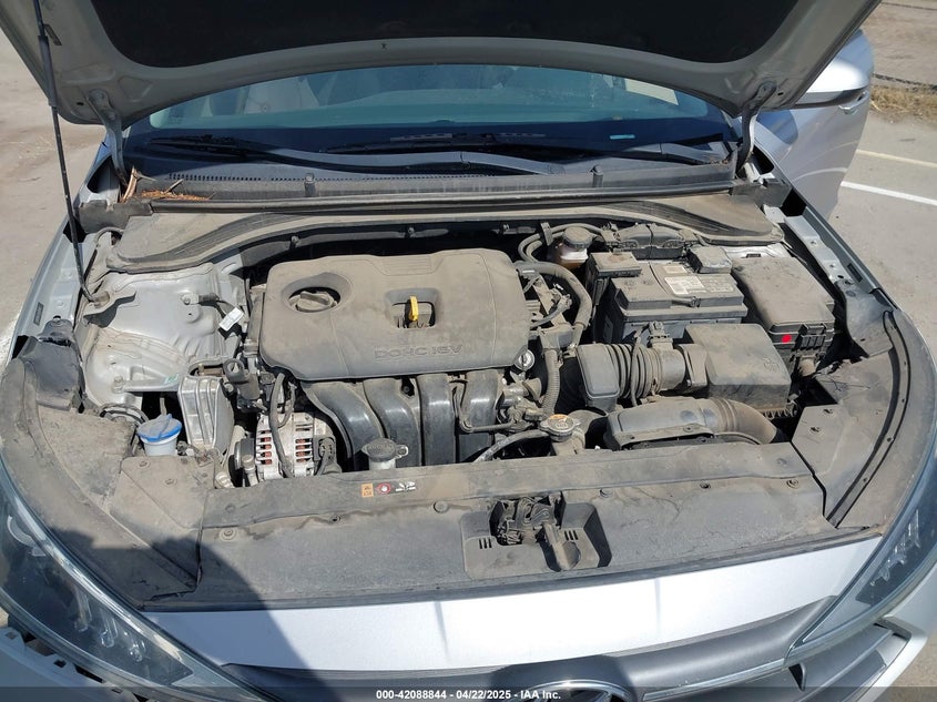 2020 HYUNDAI ELANTRA VIN: 5NPD84LFXLH551559